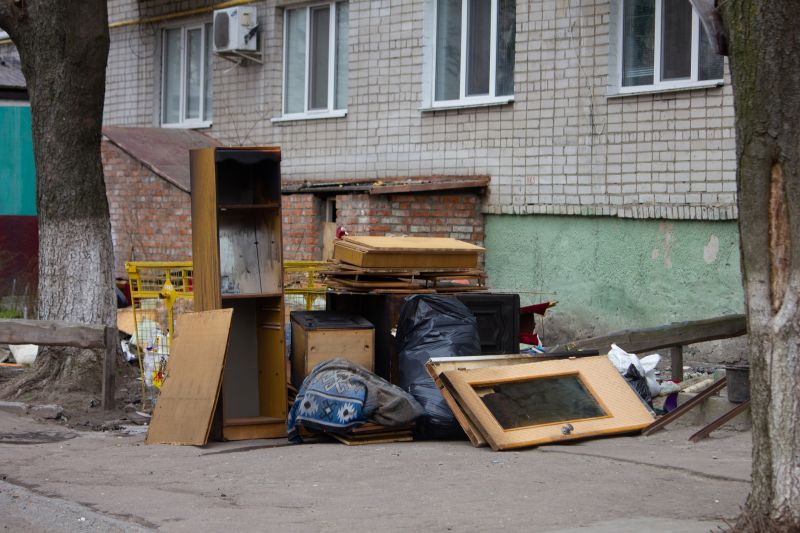 When Is the Best Time to Hire Junk Removal Professionals